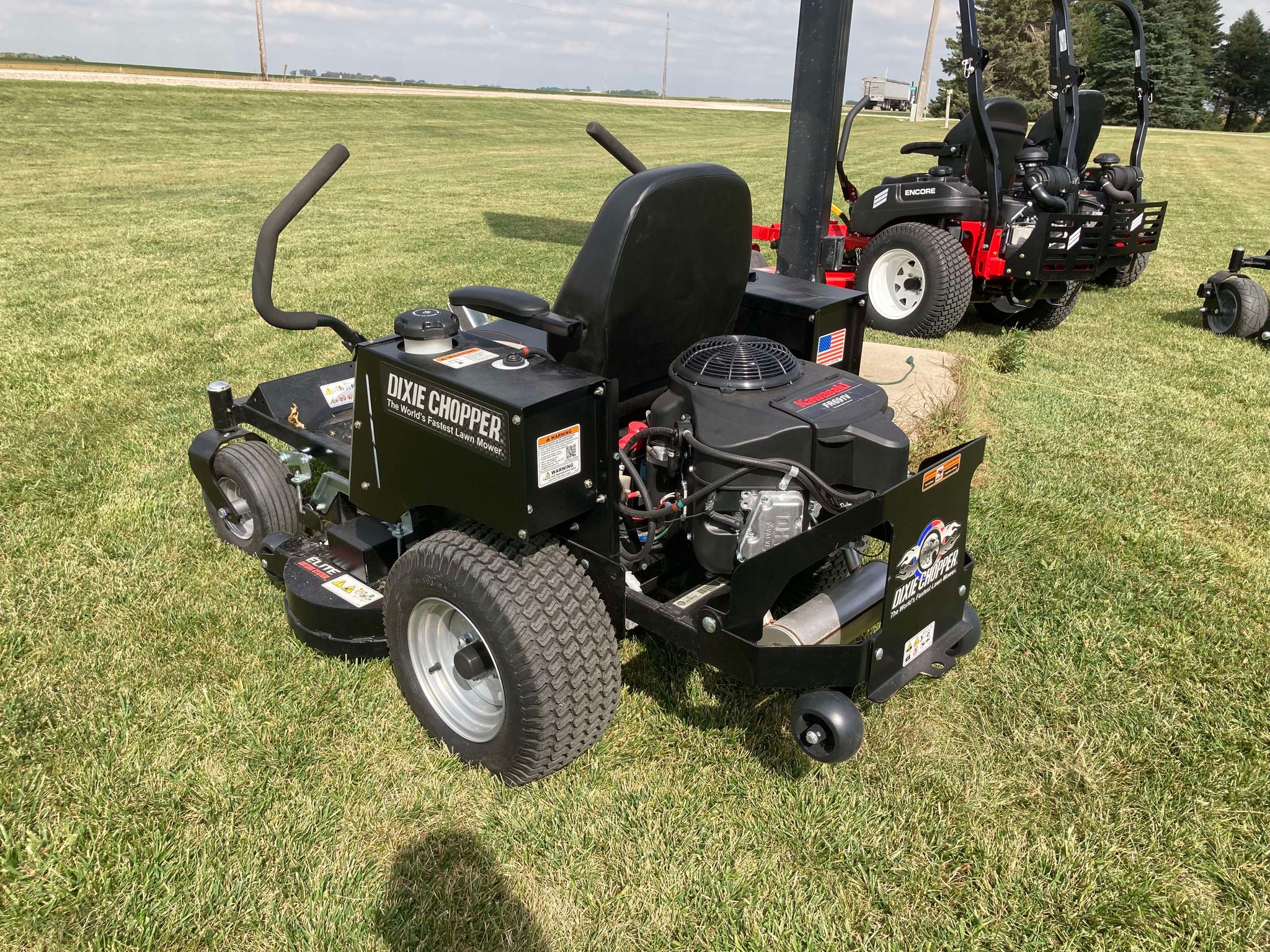 2023 Dixie Chopper Zee 2 - 2342KW - Photo 5